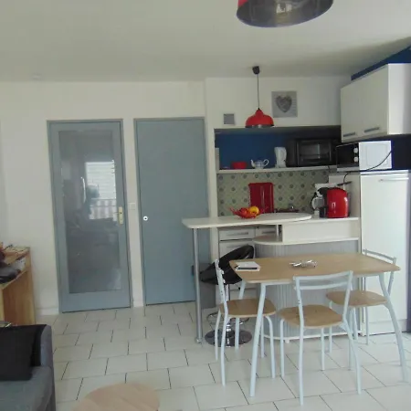 Artemis 17 Apartment *